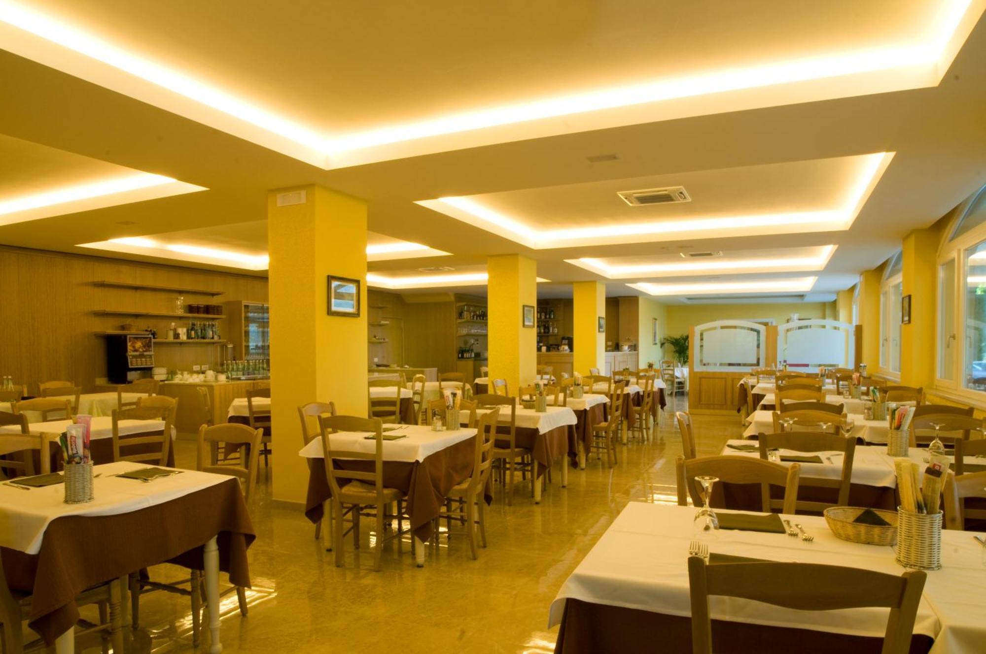 Hotel Panoramica Salò Eksteriør billede