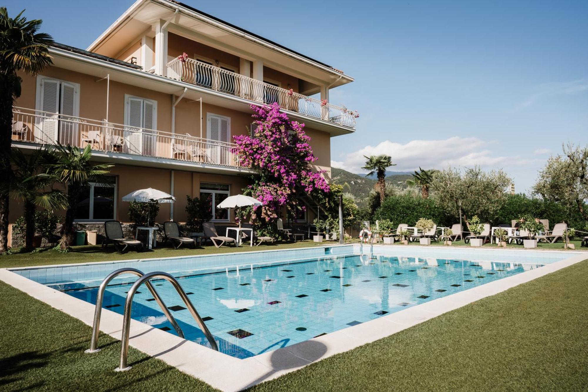 Hotel Panoramica Salò Eksteriør billede
